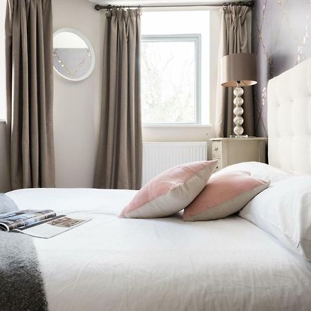 The Navy Court - Scandinavian Inspired 4Bdr Home Oxford Eksteriør bilde