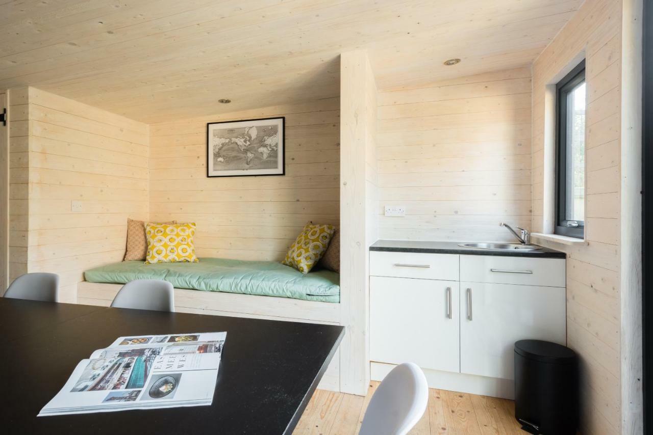 The Navy Court - Scandinavian Inspired 4Bdr Home Oxford Eksteriør bilde