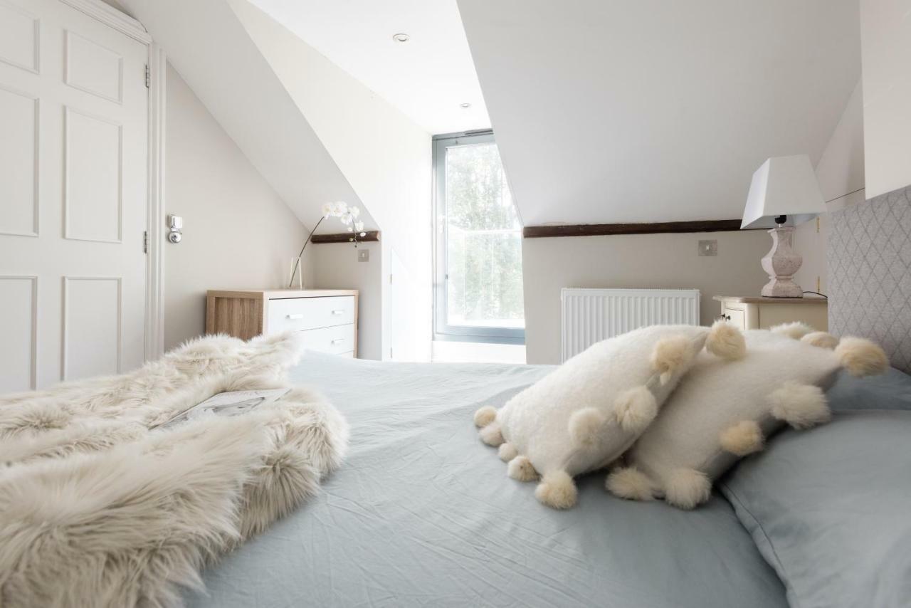 The Navy Court - Scandinavian Inspired 4Bdr Home Oxford Eksteriør bilde