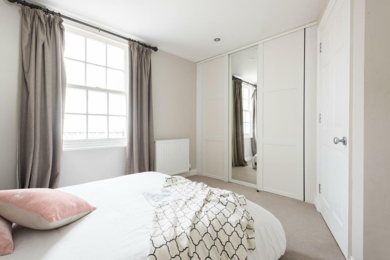 The Navy Court - Scandinavian Inspired 4Bdr Home Oxford Eksteriør bilde