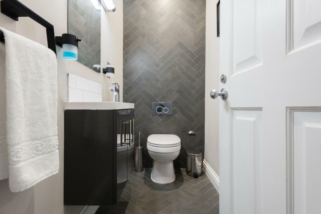 The Navy Court - Scandinavian Inspired 4Bdr Home Oxford Eksteriør bilde